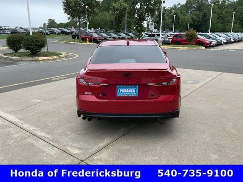 Used 2025 Toyota Camry SE AWD/4WD image 5