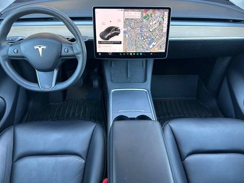 Used 2021 Tesla Model Y Long Range AWD/4WD image 12