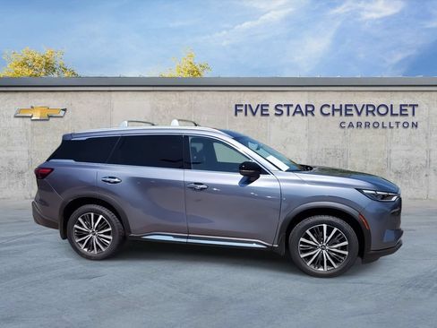 Used 2023 INFINITI QX60 Sensory w/ Vision Package FWD image 9