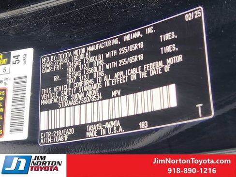 Used 2025 Toyota Grand Highlander AWD image 33