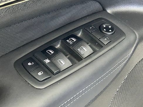 Used 2018 Jeep Grand Cherokee Trackhawk AWD/4WD image 40