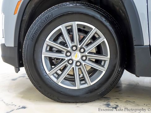 Used 2023 Chevrolet Traverse LT AWD/4WD image 12