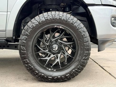 Used 2020 RAM 3500 Laramie AWD/4WD image 14