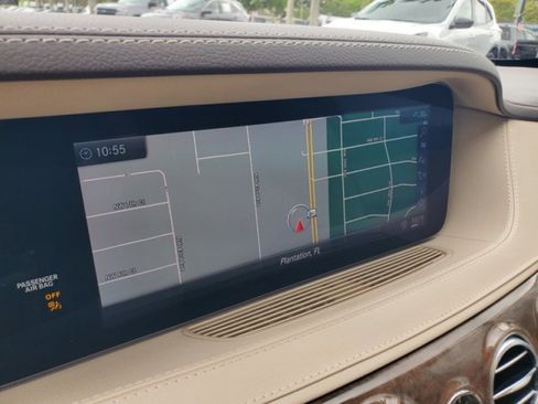 Used 2019 Mercedes-Benz S 560 Sedan w/ AMG Line Exterior image 24