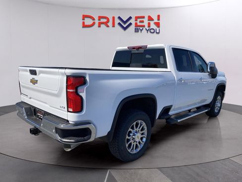 New 2026 Chevrolet Silverado 2500 LTZ w/ LTZ Convenience Package image 6