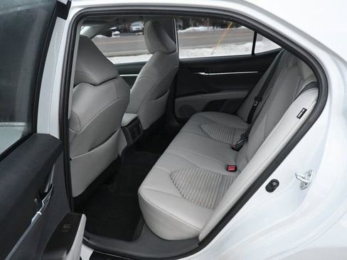 Used 2022 Toyota Camry SE w/ Cold Weather Package image 24