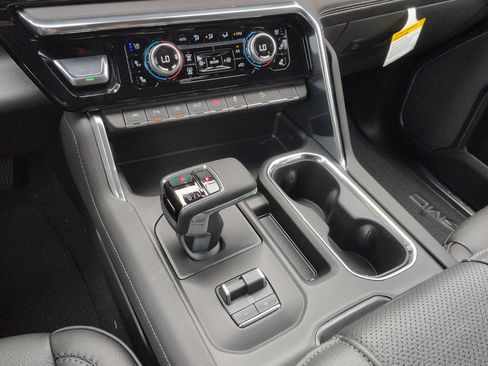 New 2026 GMC Sierra 1500 Denali w/ Technology Package AWD/4WD image 20