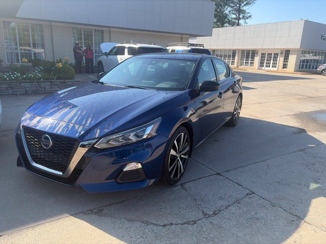 Used 2022 Nissan Altima 2.5 SR FWD image 2