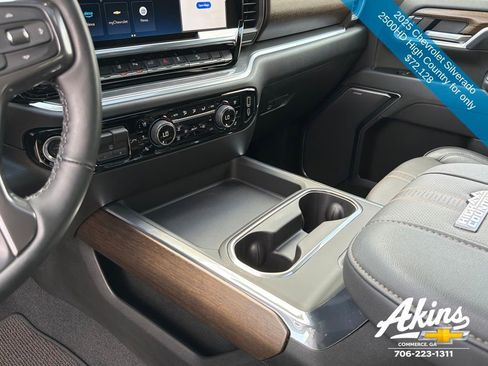 Certified 2025 Chevrolet Silverado 2500 High Country w/ Midnight Edition AWD/4WD image 16