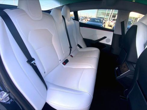 Used 2024 Tesla Model 3 Standard Range image 17