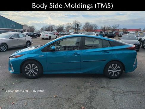Used 2022 Toyota Prius Prime LE image 8