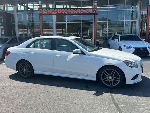 Used 2016 Mercedes-Benz E 350 4MATIC Sedan image 1