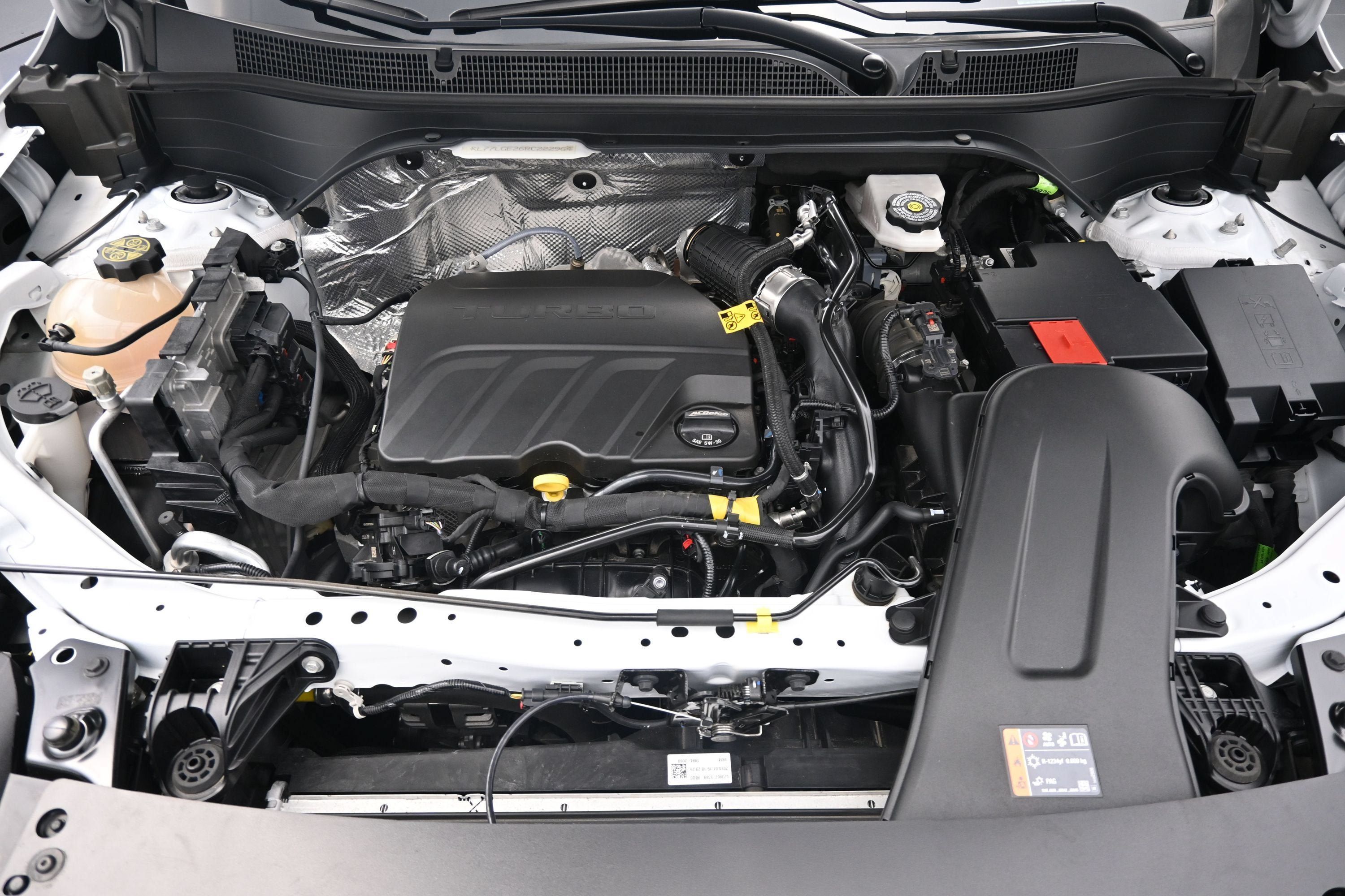 Certified 2024 Chevrolet Trax RS w/ Driver Confidence Package FWD image 29