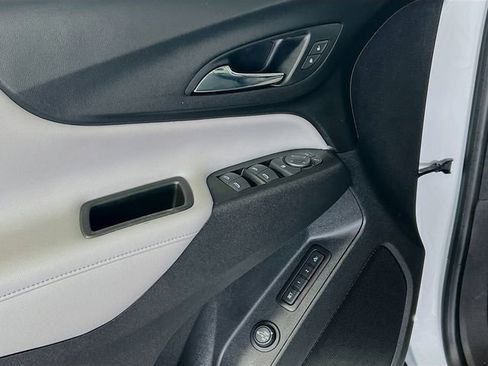 Used 2021 Chevrolet Equinox Premier FWD image 12
