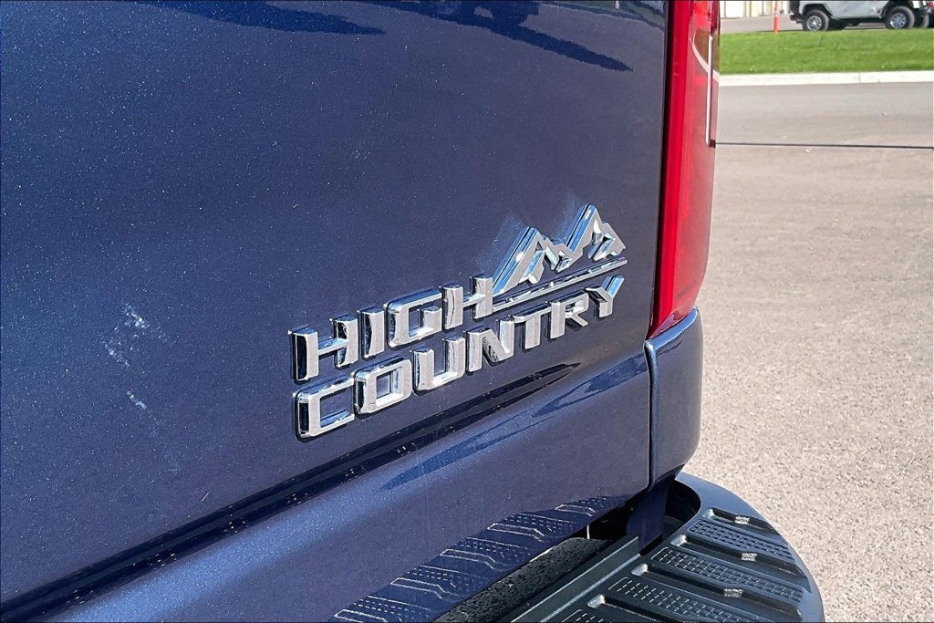 Used 2021 Chevrolet Silverado 3500 High Country AWD/4WD image 8
