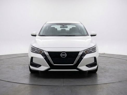 Used 2025 Nissan Sentra SV FWD image 2