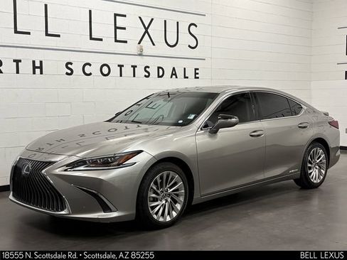 Used 2021 Lexus ES 300h w/ Accessory Package FWD image 6