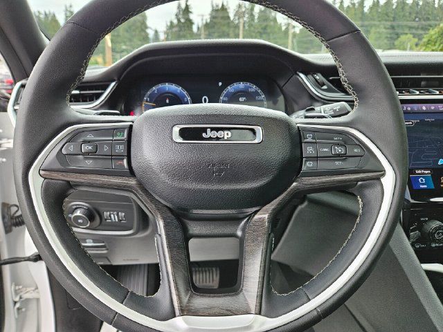 Used 2024 Jeep Grand Cherokee Limited w/ Luxury Tech Group II AWD/4WD image 31