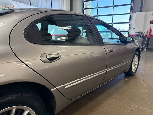 Used 1998 Chrysler Concorde LX image 72