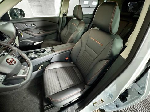 New 2026 Nissan Rogue SV AWD/4WD image 16