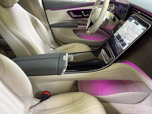 Used 2022 Mercedes-Benz EQS 450+ Sedan image 19