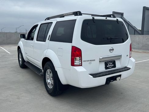 Used 2007 Nissan Pathfinder SE Off-Road w/ SE Off-Road Premium Pkg AWD/4WD image 6