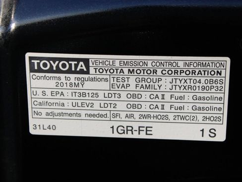 Used 2018 Toyota 4Runner SR5 Premium RWD image 30