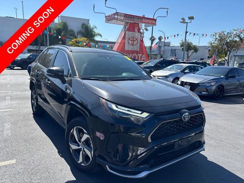 Used 2023 Toyota RAV4 SE w/ Weather & Moonroof Package AWD/4WD image 2