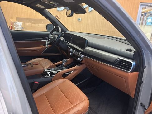 Used 2024 Kia Telluride SX X-Line image 23