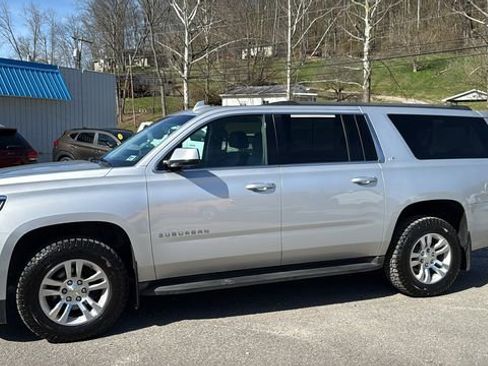 Used 2015 Chevrolet Suburban LS image 10