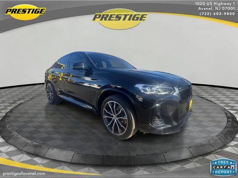 Used 2022 BMW X4 xDrive30i w/ M Sport Package image 3