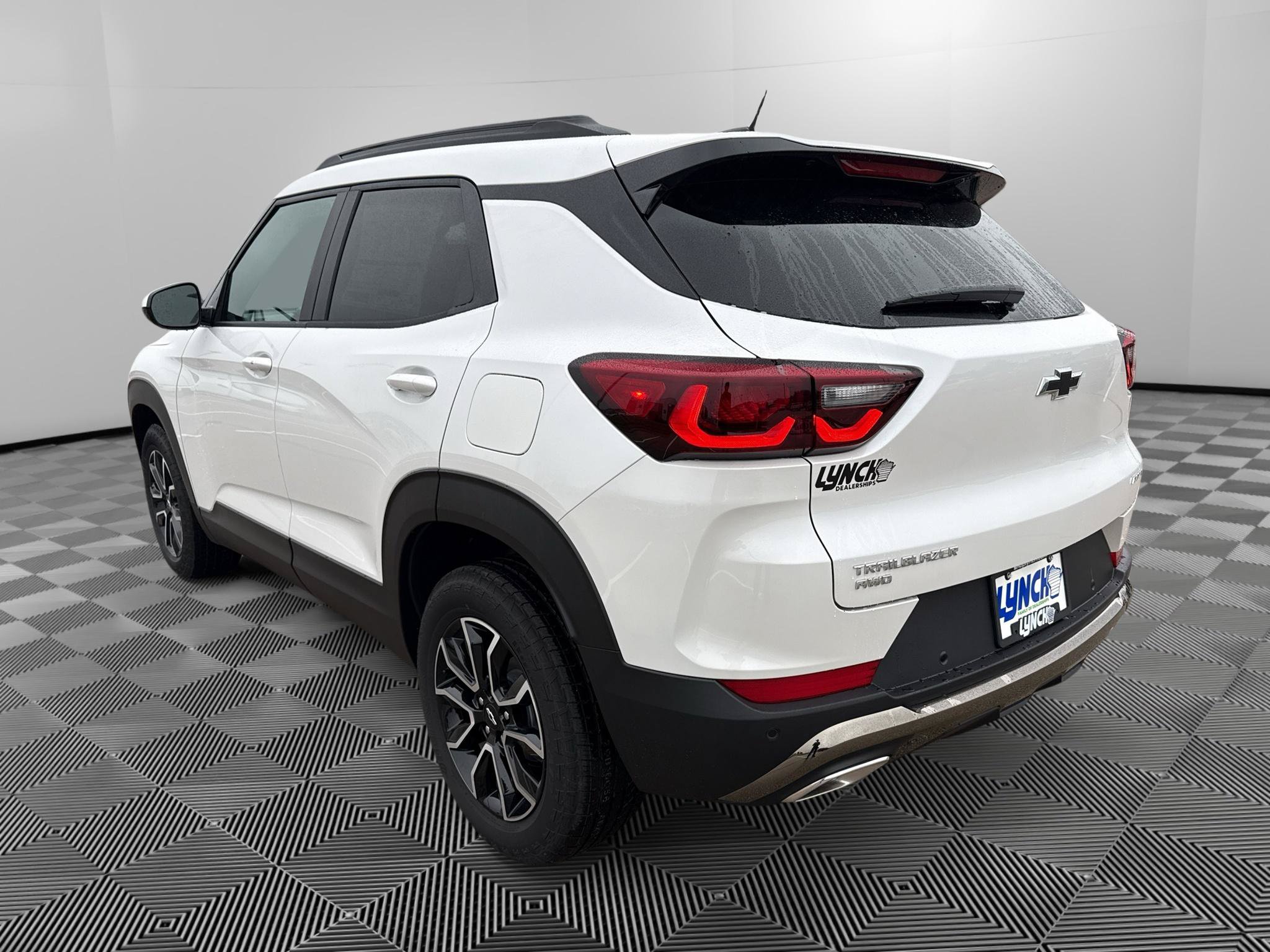 New 2026 Chevrolet TrailBlazer ACTIV w/ Convenience Package AWD/4WD image 3