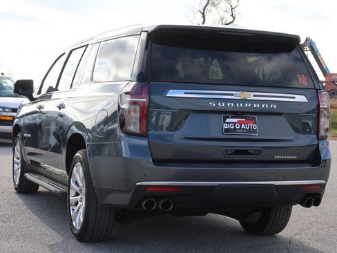 Used 2021 Chevrolet Suburban Premier image 11