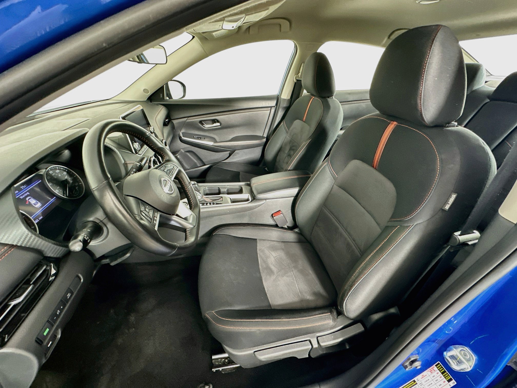 Used 2025 Nissan Sentra SR FWD image 13
