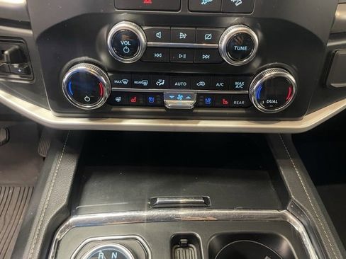 Used 2022 Ford Expedition XLT image 9