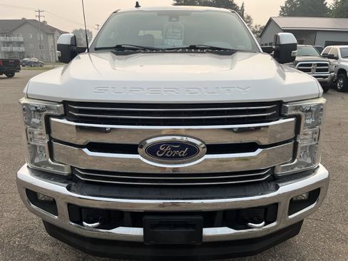Used 2019 Ford F250 Lariat w/ Lariat Ultimate Package AWD/4WD image 3