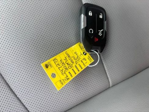 Used 2024 GMC Terrain SLT FWD image 18