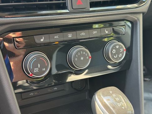 New 2025 Volkswagen Taos S image 29