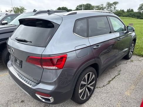 Used 2022 Volkswagen Taos SE AWD/4WD image 5