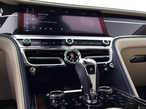 Used 2021 Bentley Flying Spur W12 AWD/4WD image 21