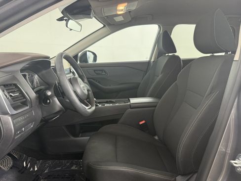 Used 2023 Nissan Rogue S FWD image 14