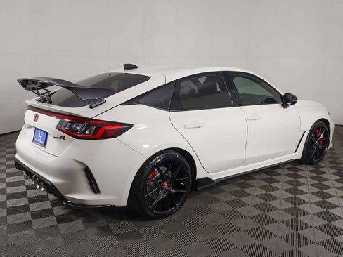 Used 2026 Honda Civic Type R image 10