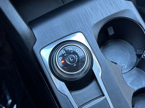 Certified 2022 Ford Escape SEL w/ SEL Stealth AWD Package image 22