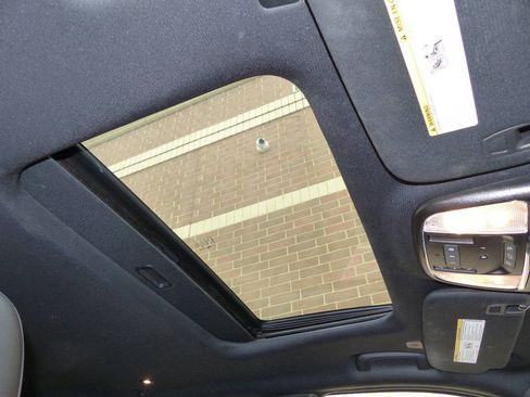 Used 2021 Jeep Grand Cherokee Limited AWD/4WD image 14