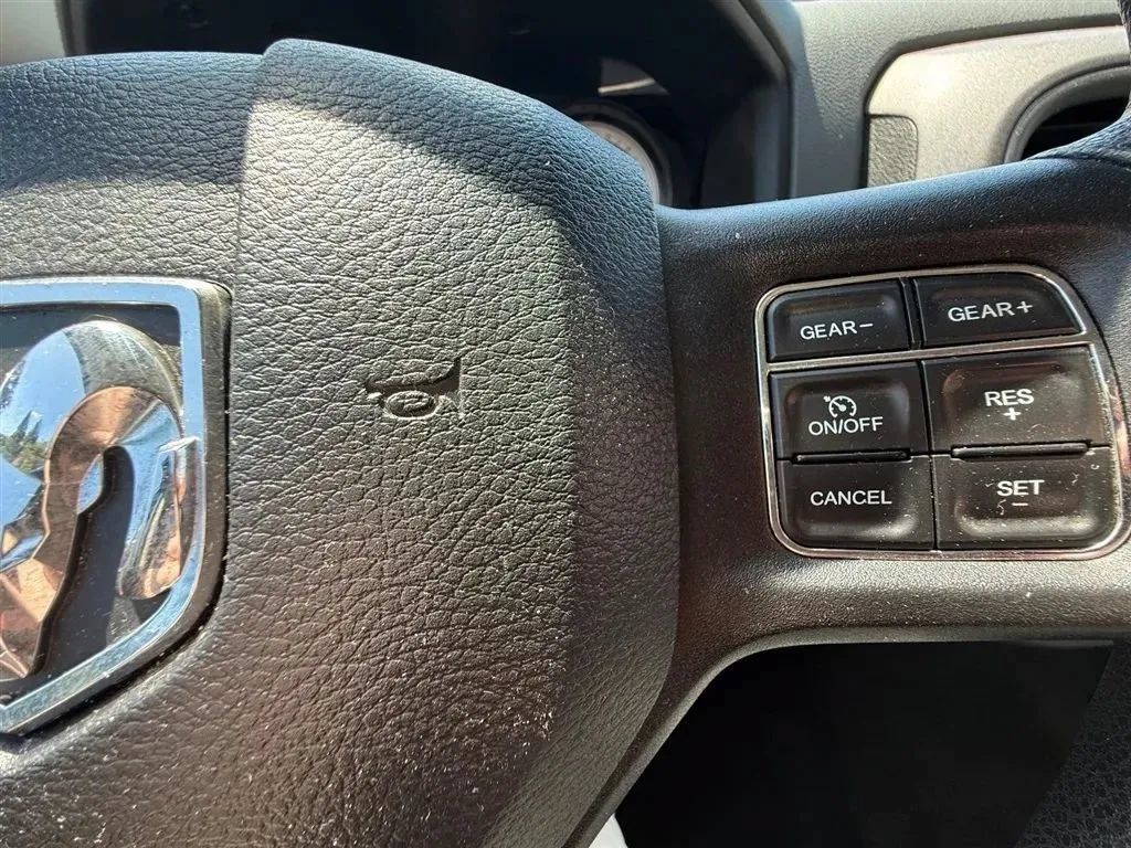 Used 2016 RAM 1500 Express AWD/4WD image 12