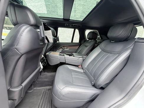 Used 2023 Land Rover Range Rover Autobiography AWD/4WD image 46