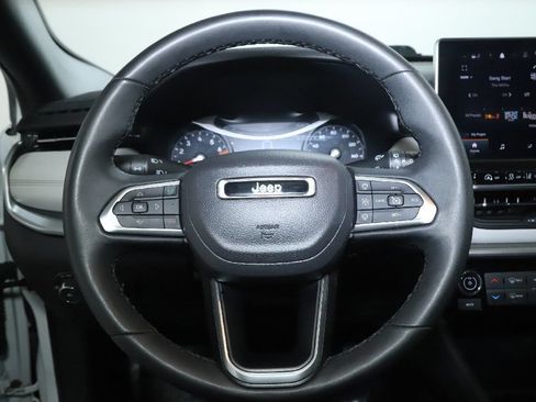 Used 2025 Jeep Compass Limited AWD/4WD image 21