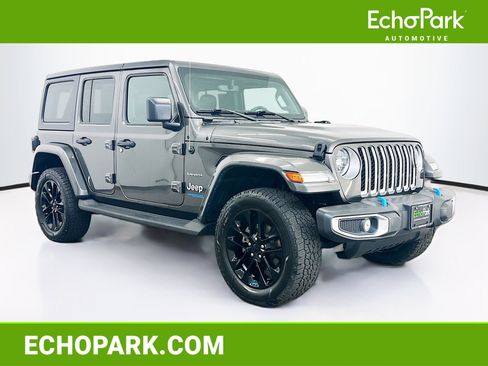 Used 2022 Jeep Wrangler Unlimited Sahara w/ Dual Top Group AWD/4WD image 1