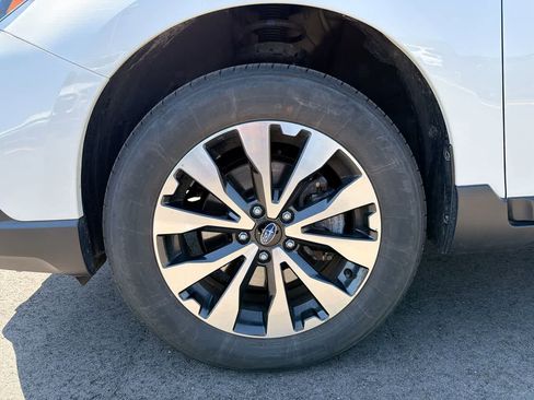 Used 2017 Subaru Outback 3.6R Limited image 19