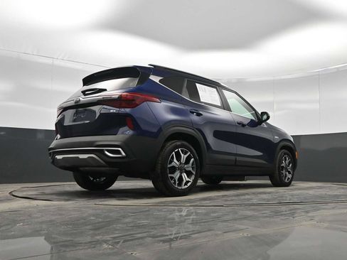 Used 2021 Kia Seltos EX image 35